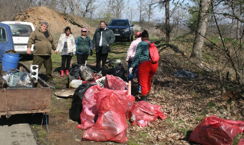 Над 250 чувала с боклуци събраха доброволци от парк Странджа