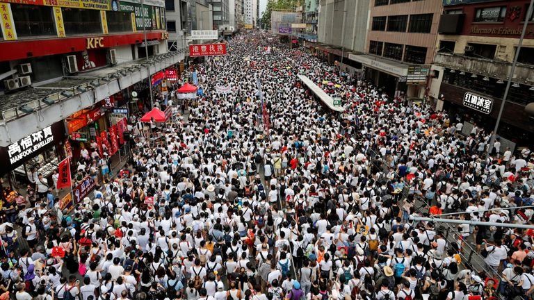 Китайците от Хонконг на протест, не искат да ги съдят в Китай