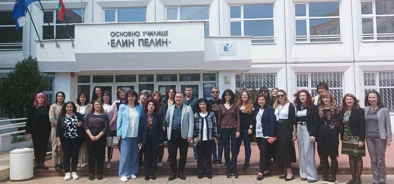 Иновации в действие събра директори и учители от страната в бургаското ОУ „Елин Пелин“ 