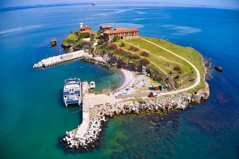 Остров Света Анастасия празнува на 15 август, вижте бургаския залив от „птичи поглед“
