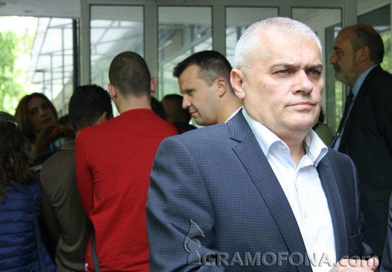 Валентин Радев даде крачка назад за по-високите полицейски заплати