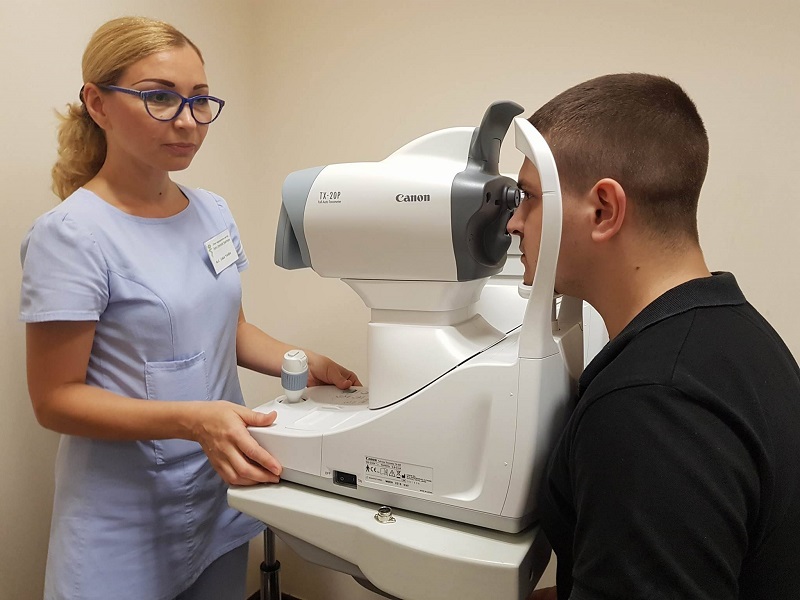 Безплатен скрининг за глаукома в Очна клиника „Св. Николай Чудотворец“ в Бургас