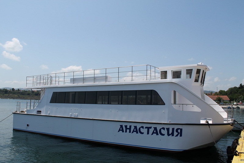 Катамаранът „Анастасия” идва в Бургас на 8 август