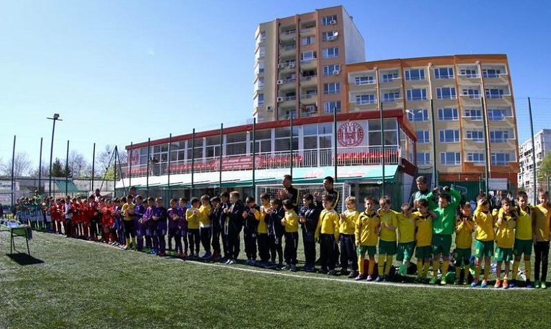  Международният футболен турнир „Футболни звезди в България“ започва утре