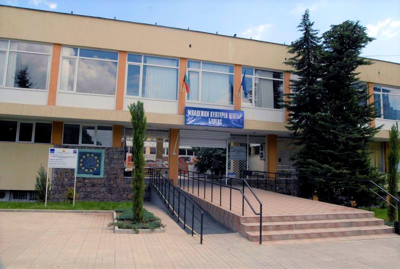 16 университета се представят на голямата кандидатстудентска борса в Бургас
