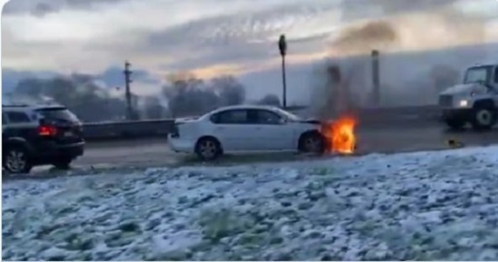 Тежка верижна катастрофа с близо 20 коли край Детройт