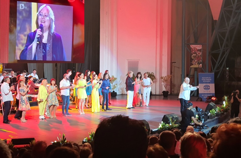 Диомов събра „Тоника“ в паметен концерт за Ваня Костова