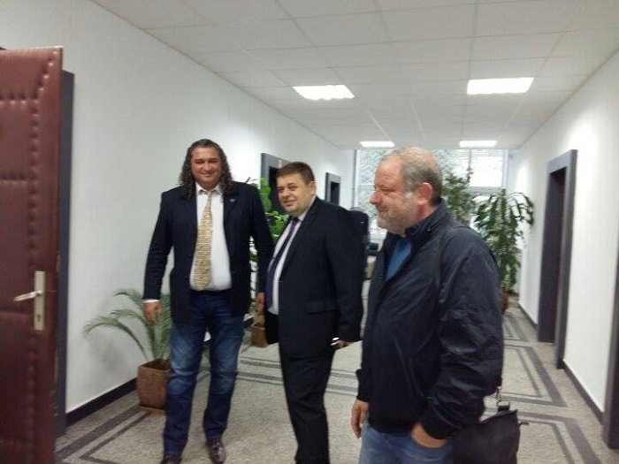 Евгений Мосинов на откриването на Европейския клуб в Търговската гимназия