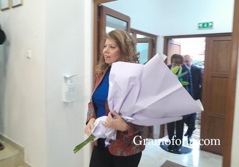 Йотова се среща днес с ДПС, БСП и ИТН