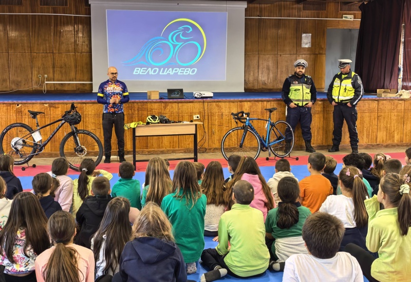 Вело Царево проведе беседа с ученици за безопасното колоездене в града