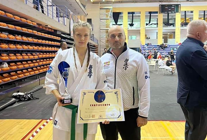 Бургаска математичка стана европейска шампионка по карате