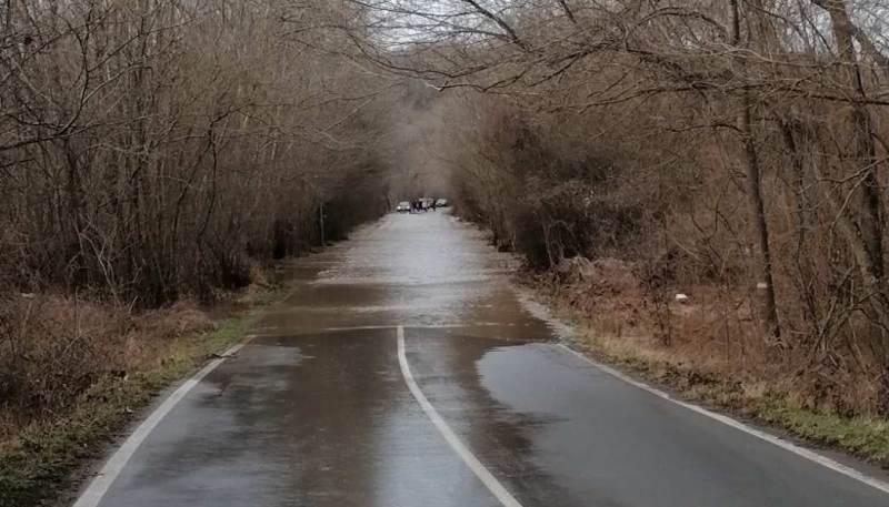 Пътят Ахтопол – Синеморец е наводнен и затворен за движение