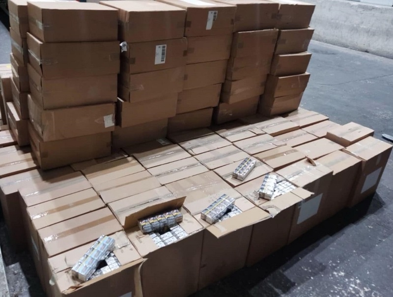  Голямо количество контрабандни цигари задържаха на МП Лесово