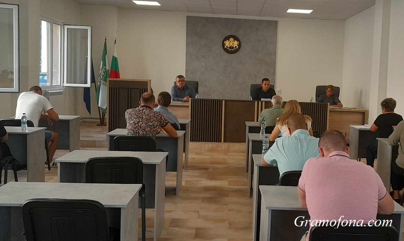 Камено ще иска от ВиК подмяна на тръбите в малките населени места