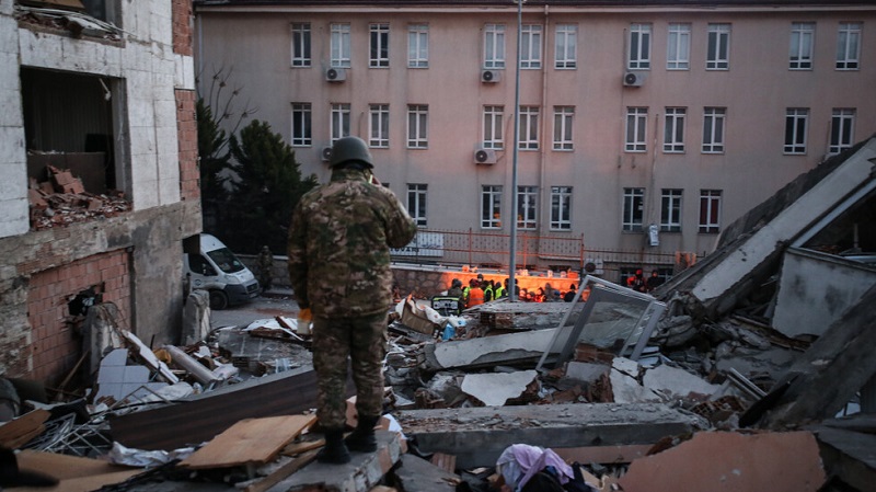 Спасиха семейство от Бургас, затрупано при земетресенията в Турция