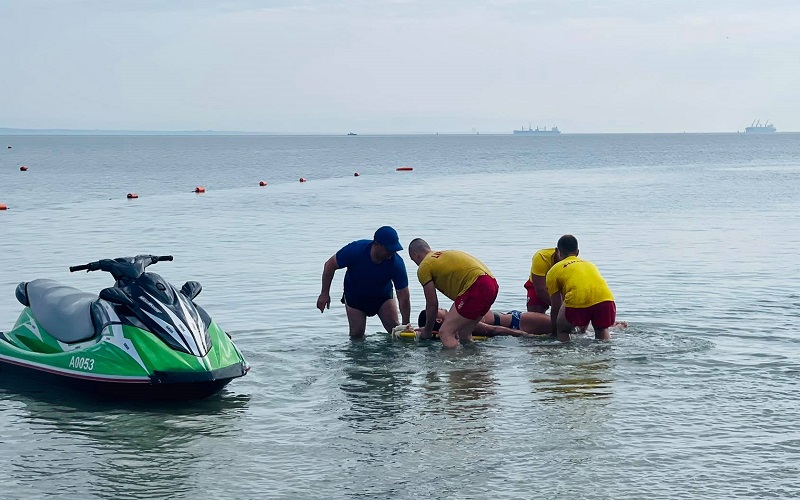 В Крайморие показаха как се спасява бедстваща група в морето