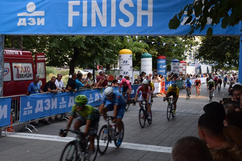 Бургас ще е част от Колоездачната обиколка на Италия 2026 – втората по ранг в света