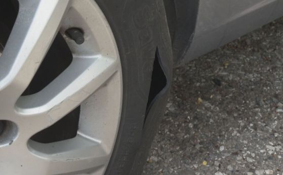 Над 40 коли в Ямбол осъмнаха с нарязани гуми