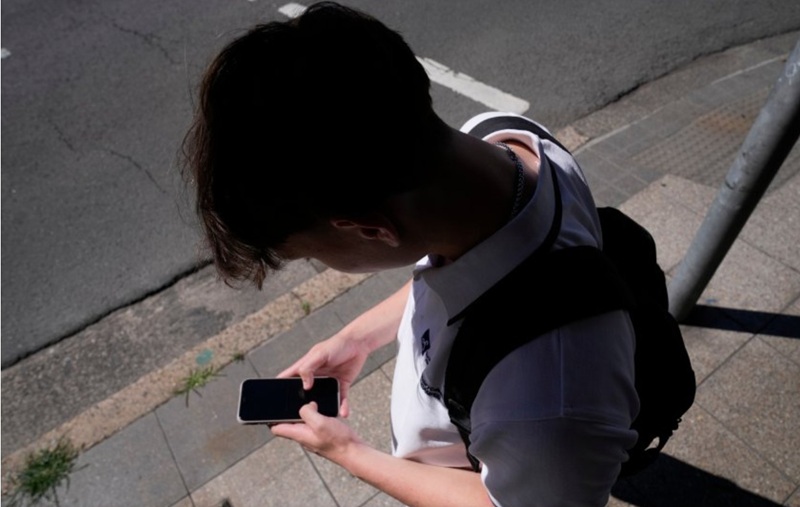 Първа в света: Австралия забранява социалните мрежи за деца под 16 години