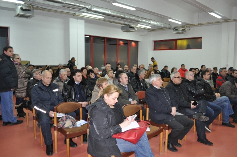 Ремонт на улици, ново осветление и пари за църквата в „Меден рудник“ в Бюджет 2015