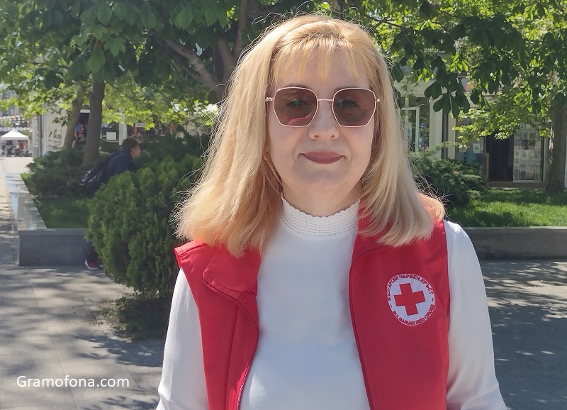 Виолета Радева: Докоснеш ли се веднъж до Червения кръст – това е за цял живот