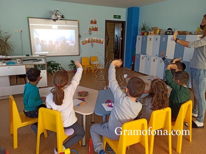 Промените в Семейния кодекс за споделеното родителство са в сила от днес