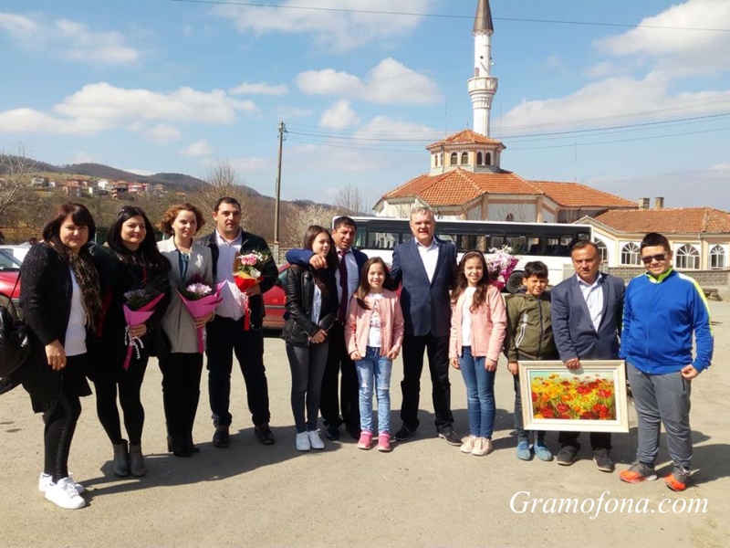 АБВ младежи учредиха организация в руенското село Снягово