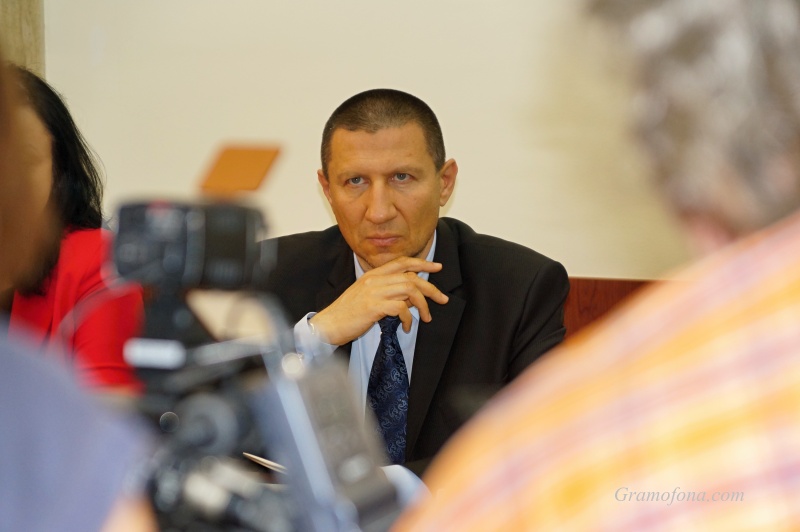 Установиха хакера, атакувал българските правителствени сайтове