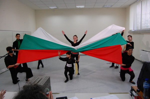 Петлите от Бургас щурмуват сцената на България търси талант