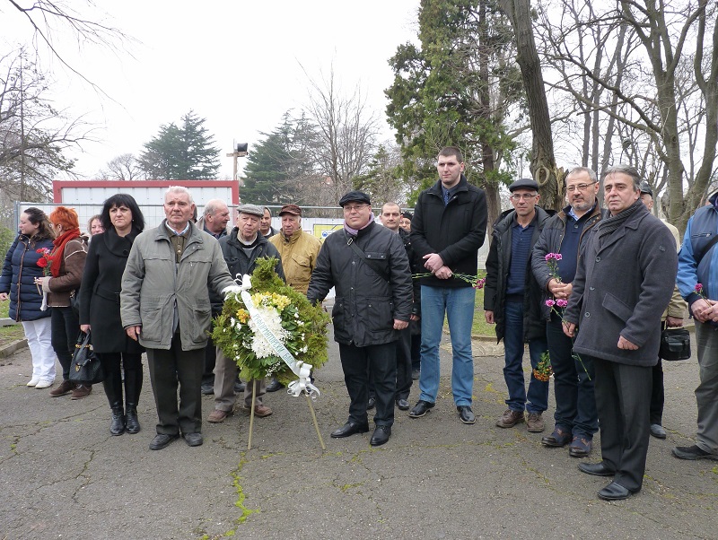Реформаторският блок поднесе венци и цветя пред паметника на Александър Стамболийски