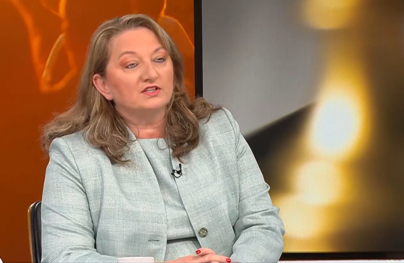 Коледни добавки за пенсионерите не са планирани, заяви Деница Сачева