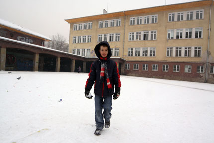 Здравната инспекция разпореди: В Бургаско на училище в понеделник