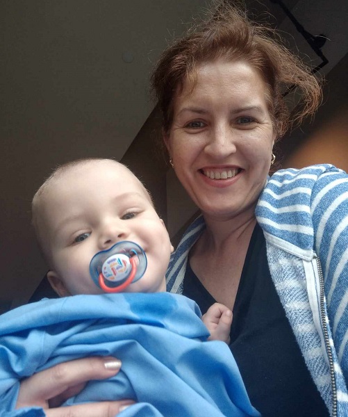 Деси Томова: Отстраниха 8 см мозъчен тумор на сина ми