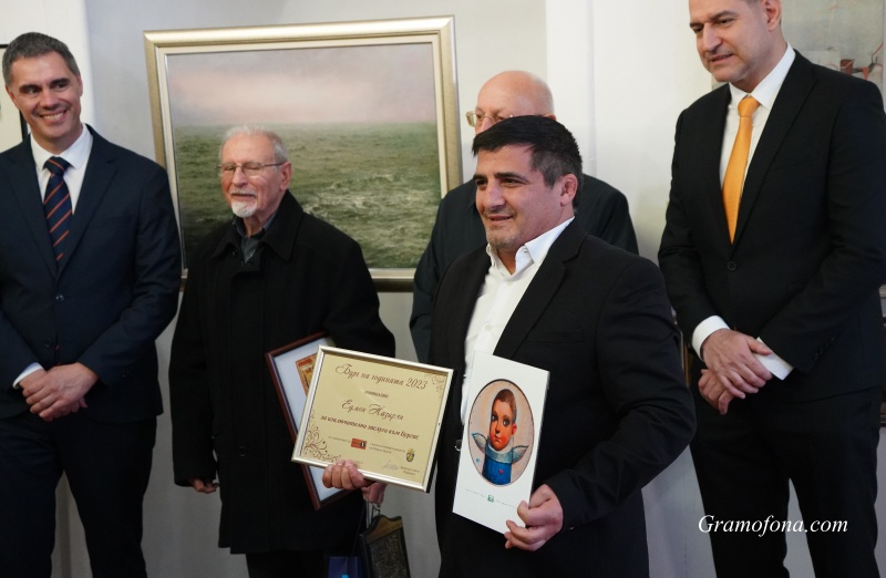 Армен Назарян се появи неочаквано в Бургас