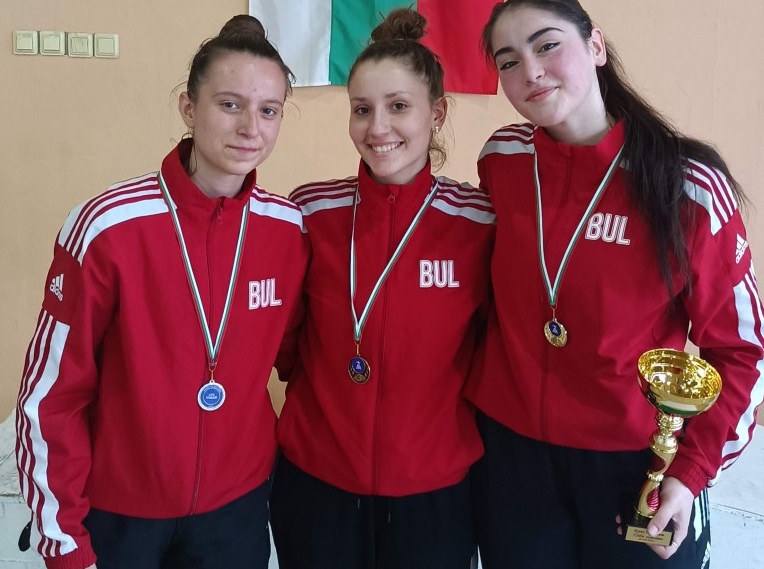 Михаела Николова със сребърен медал от Купа „България“ за девойки