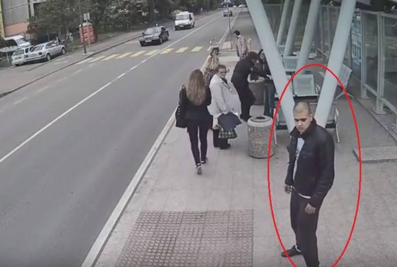 Ще съдят 26-годишния Живко, изритал жена на автобусна спирка