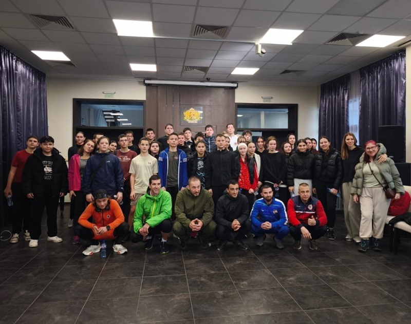 Ученици от Немската гимназия проведоха Никулденски маратон 