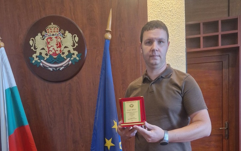Отличиха директора на горското стопанство в Айтос