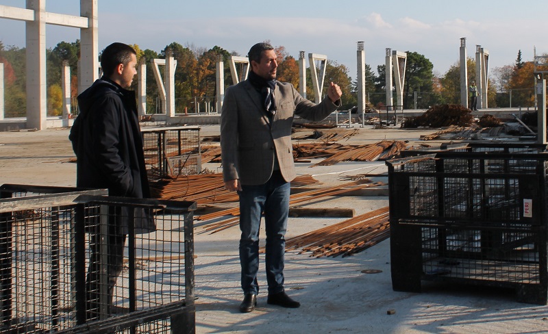 Кметът на град Царево инспектира важни строителни обекти на територията на общината