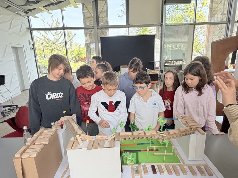 Творческа работилница с ученици от ОУ „Васил Априлов“ Бургас