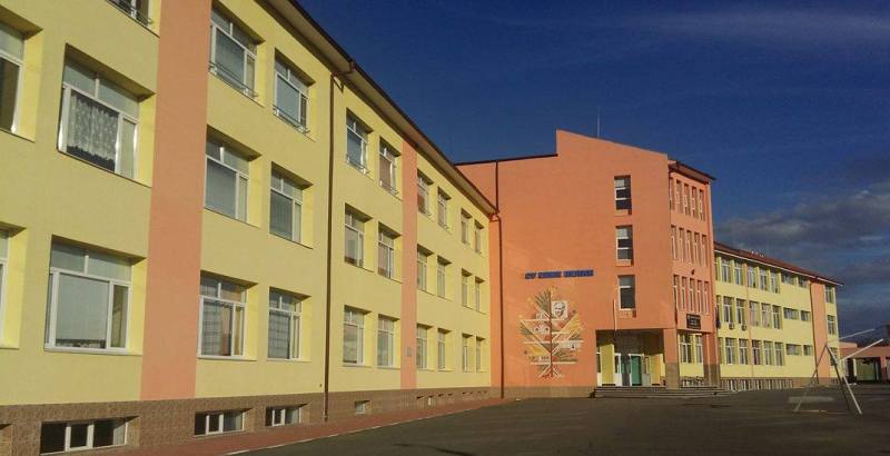 Невероятната история на училището в Руен