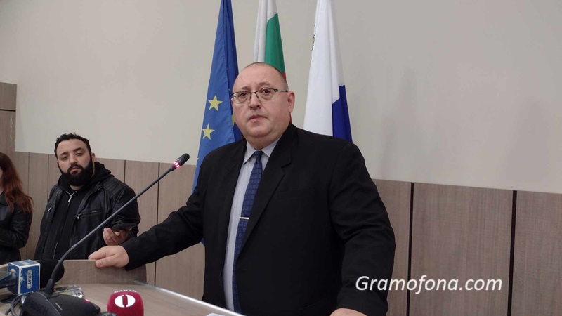 Михаил Хаджиянев е новият председател на Общинския съвет в Бургас