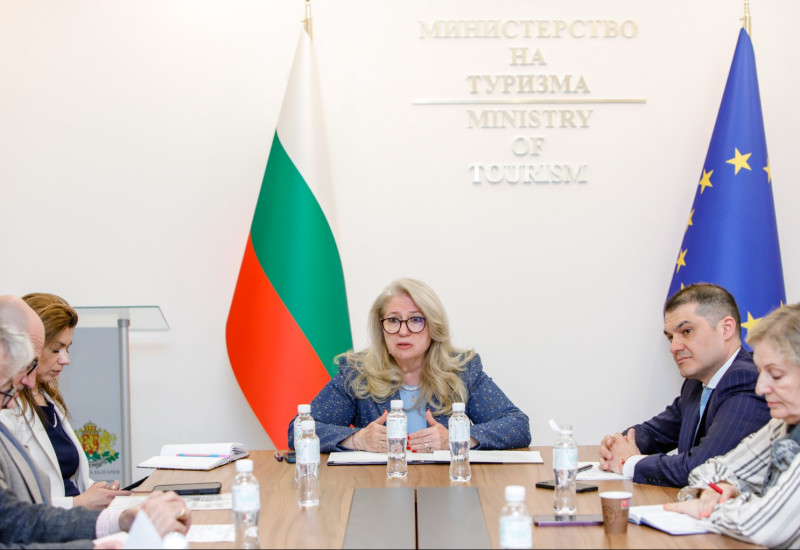 Министерството на туризма е „умерен оптимист“ за предстоящото лято