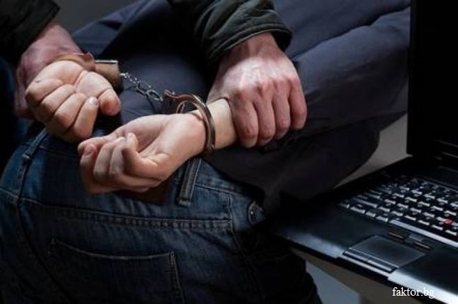 Арестуваха българин, администрирал сайт с над 4 млн. порно снимки на деца