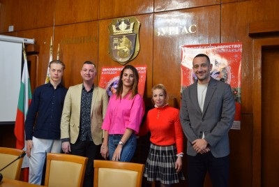 Състезателни двойки от 32 държави идват в Бургас за Европейското по стандартни танци