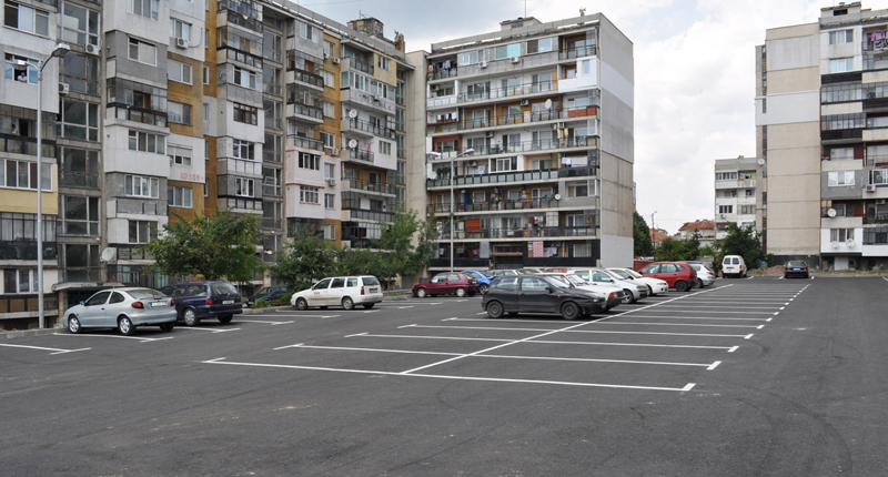 Паркинг със 100 места и нови тротоари за “Меден рудник”