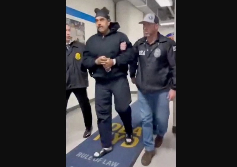 Заловеният Мадуро: Лека нощ! Честита Нова година!