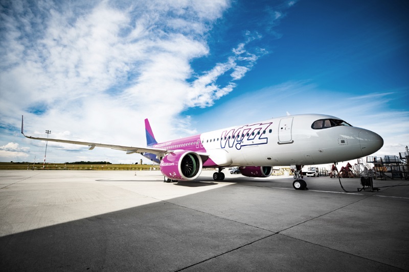 Wizz Air открива сезонна база в Бургас