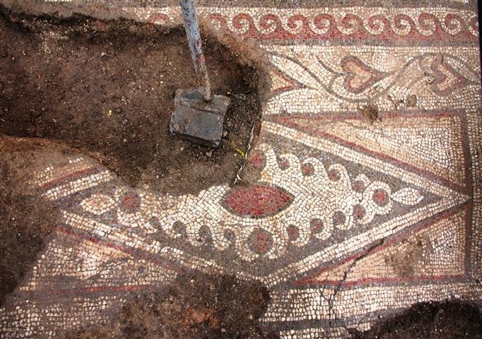 Уникални римски постройки и средновековен некропол бяха открити в Поморие