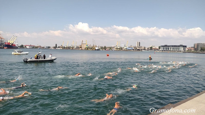 Плувният маратон Порт-Бургас влезе в календара на Световната федерация
